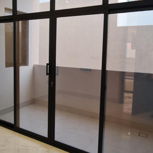 زجاج واجهات فريملس (12 ملم)